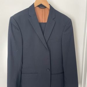 Jos A Bank traveler suit